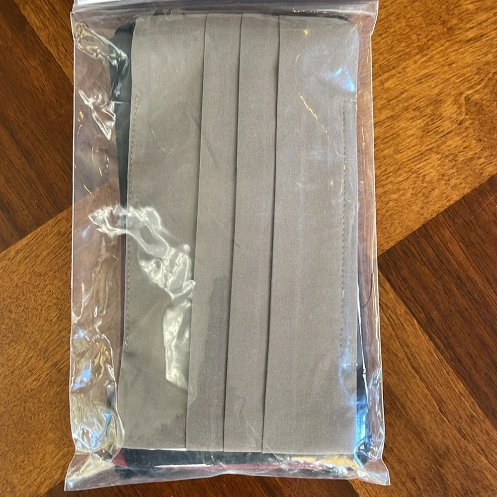 NWT ATHLETA EVERYDAY FACE MASKS - PACK OF 5 - MULTICOLOR